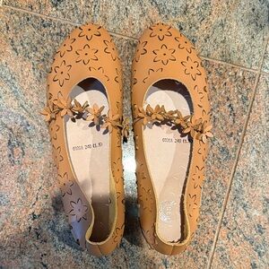 Floral Tan Women's Shoes